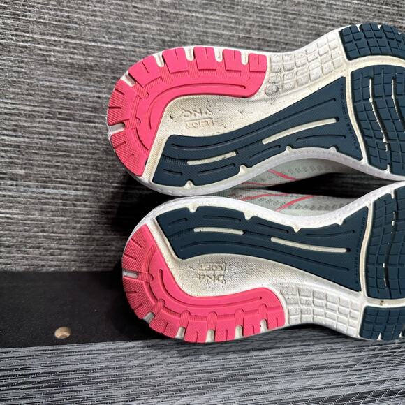Brooks Glycerin 19 Womens Size 9.5 Gray White Pink Athletic Running Shoes - Picture 15 of 16